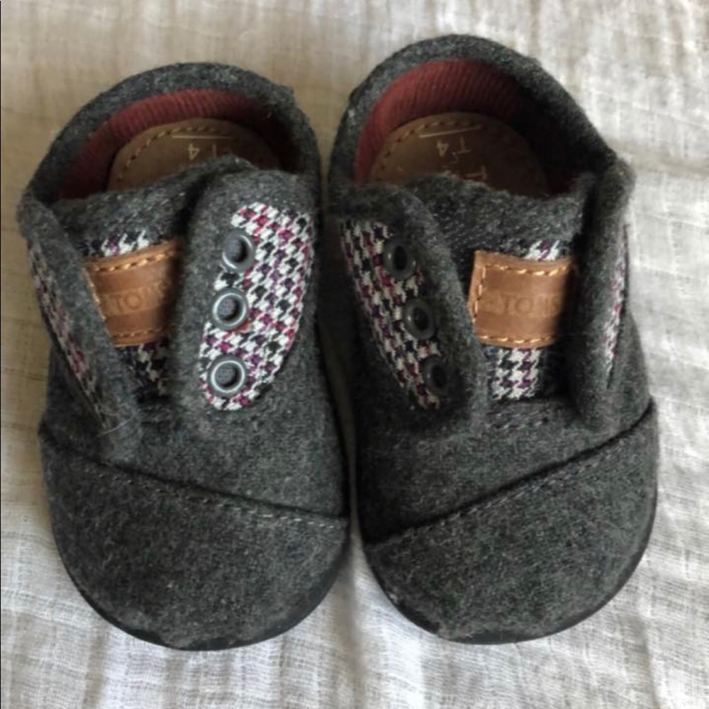 Toms Infant Shoes sz. 4